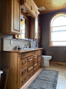 before of farmhouse bathroom update
